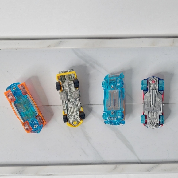 4 Vintage Hot Wheels - Cloak and Dagger, Experimental, Mad Splash, Urban Agent - Picture 3 of 5
